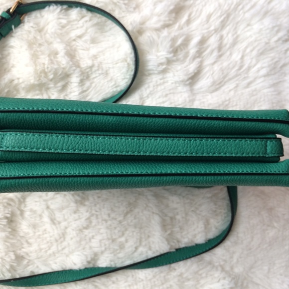 HP 8/13 LILY & IVY Crossbody Purse Kelly Green - Picture 3 of 8